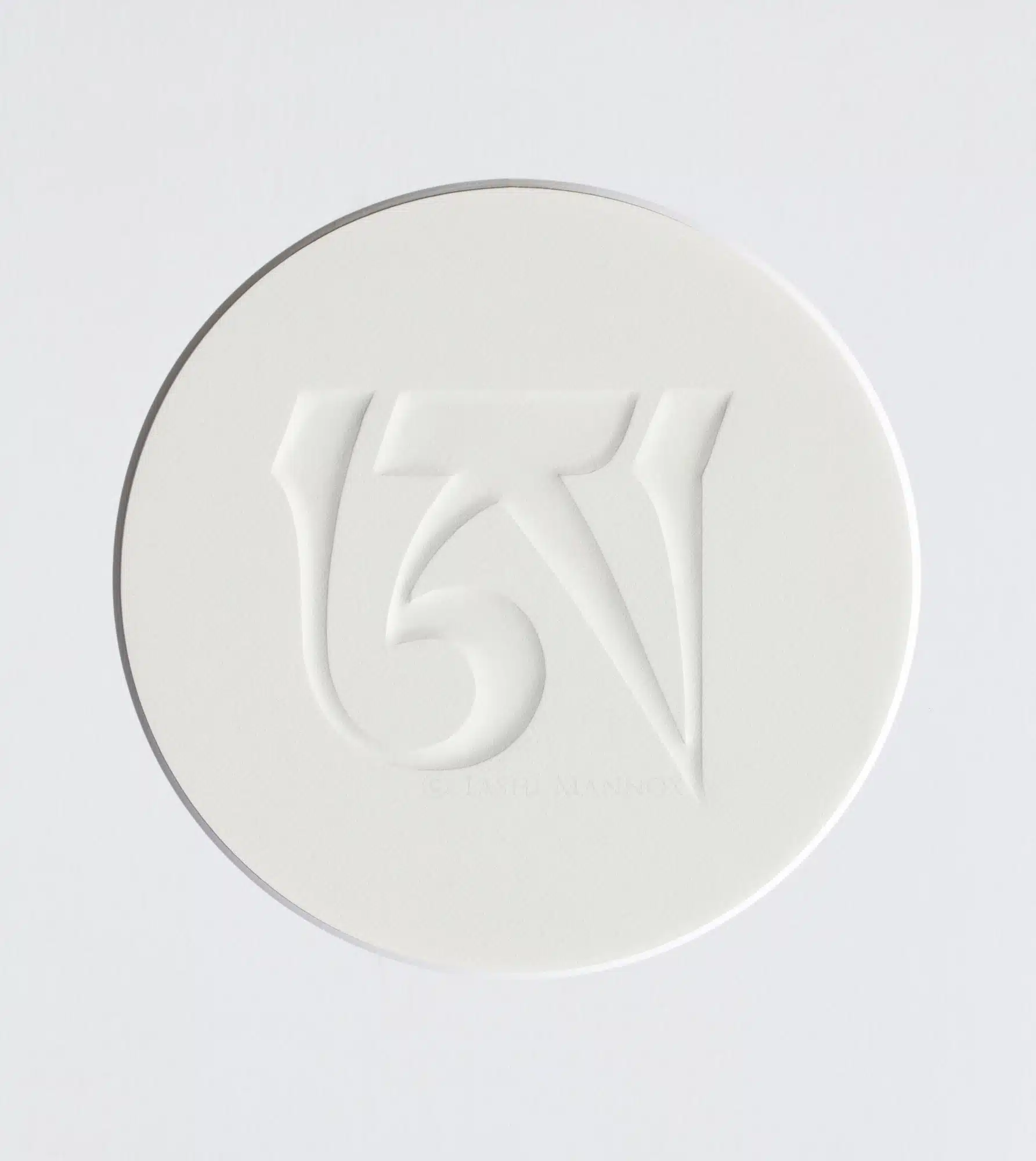 Embossed Ah, in round mount